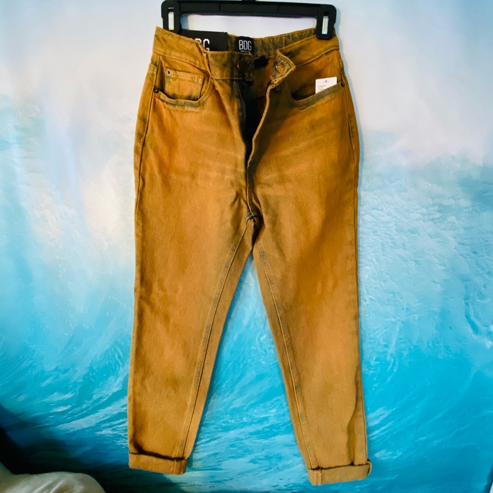 BDG Mom High Rise Jeans